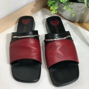 GUC Brighton Red and Black Single Strap Sandals